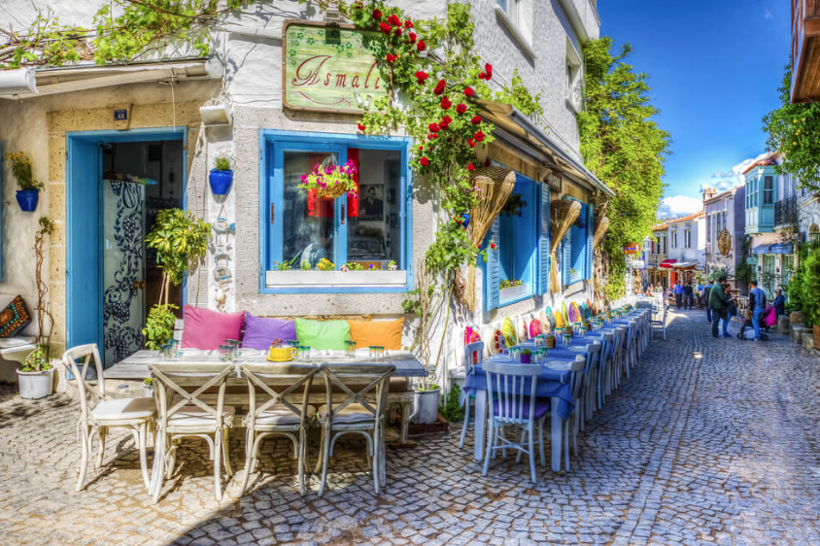 Ünlü tatil beldesi Alaçatı hakkında pek bilinmeyenler - Resim: 1