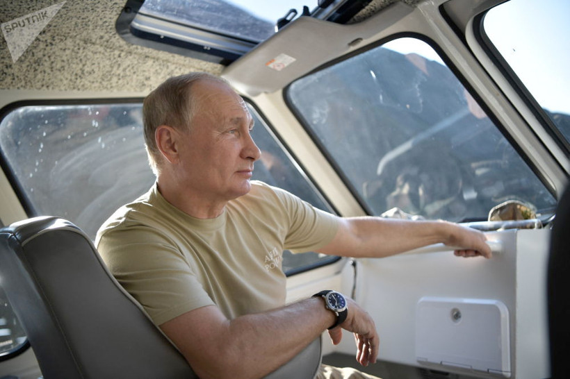 Putin dağlarda dolaştı balık tuttu avlandı - Resim: 2