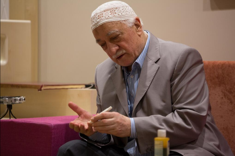 Cemaat Gülen'in son fotolarını yayınladı! Oruç tutarken şeker testi! - Resim: 4