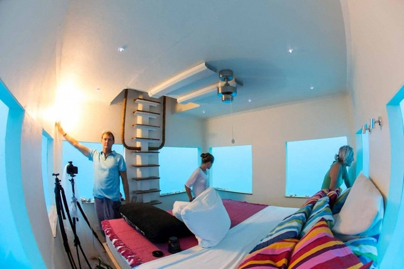 Bu evin yatak odası denizin içinde böylesi yok - Resim: 2