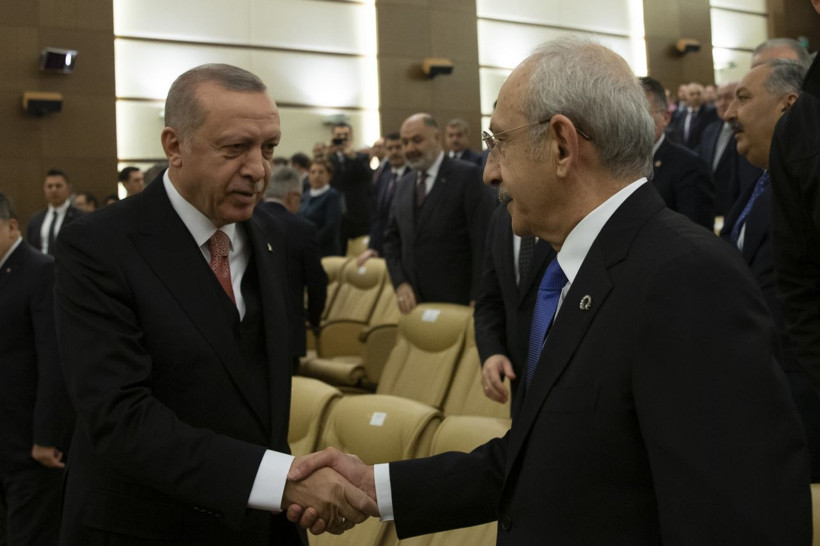 Cumhurbaşkanı Erdoğan ve Kemal Kılıçdaroğlu törende tokalaştı! - Resim: 3