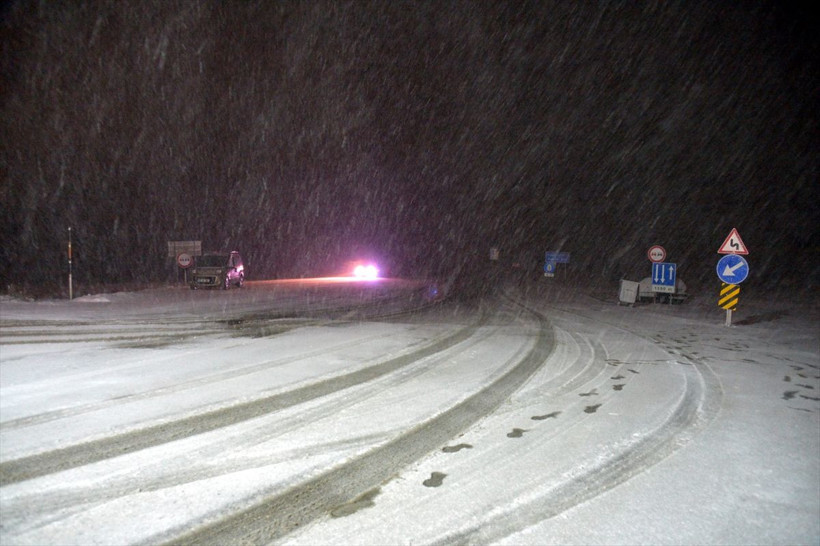 Meteoroloji uyarmıştı! Kırklareli'nde beklenen kar geldi - Resim: 1