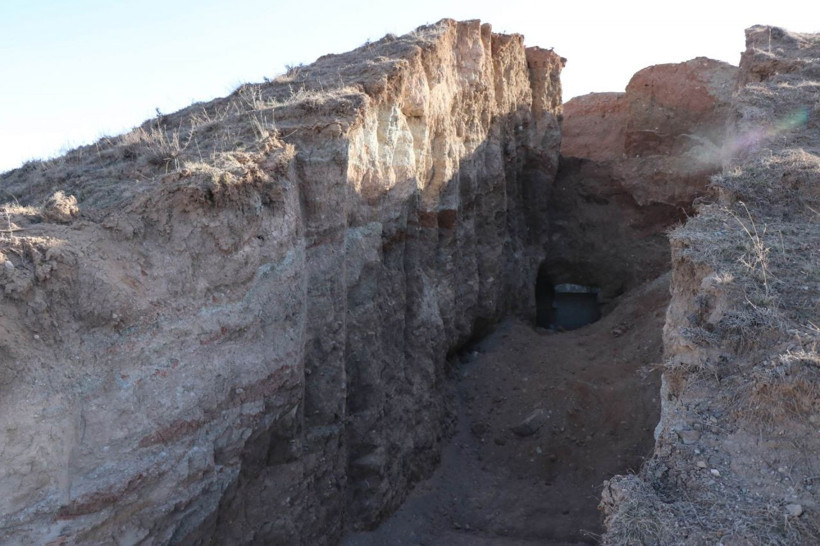 Kayseri'de definecilerin ikiye böldüğü dağın tepesinden bakın ne çıktı! - Resim: 4