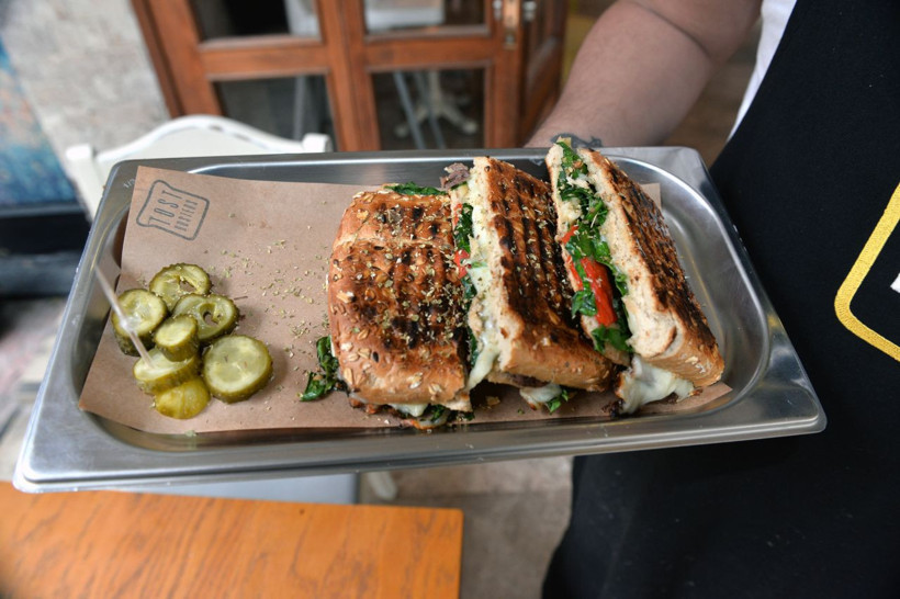 Adana'da yöneticiliği bıraktı tostçu oldu - Resim: 2