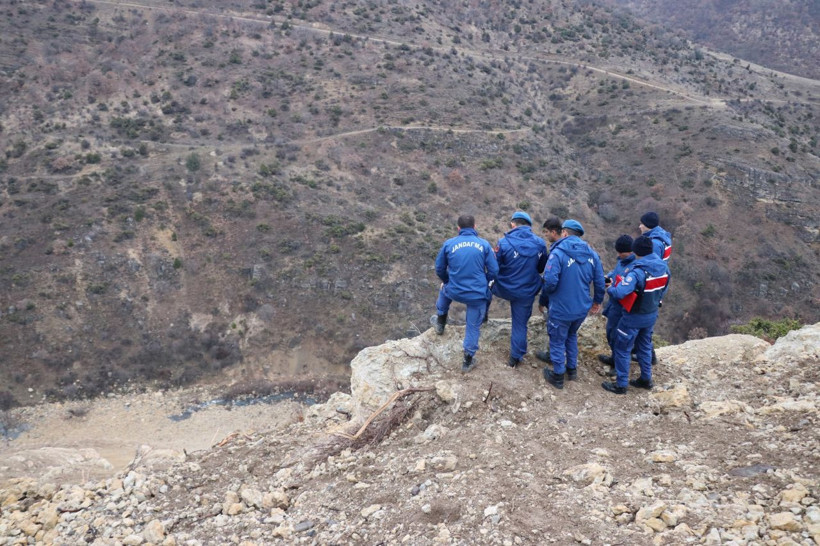 Bolu'da kayıp 2 kişinin cansız bedeni 500 metrelik uçurumda bulundu - Resim: 3