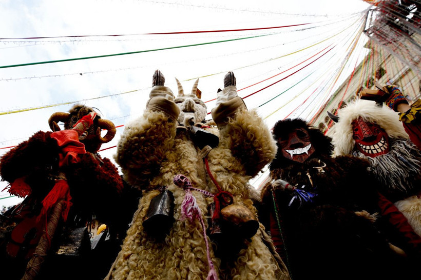 Rusya'da baharın müjdecisi Maslenitsa şenlikleri - Resim: 4