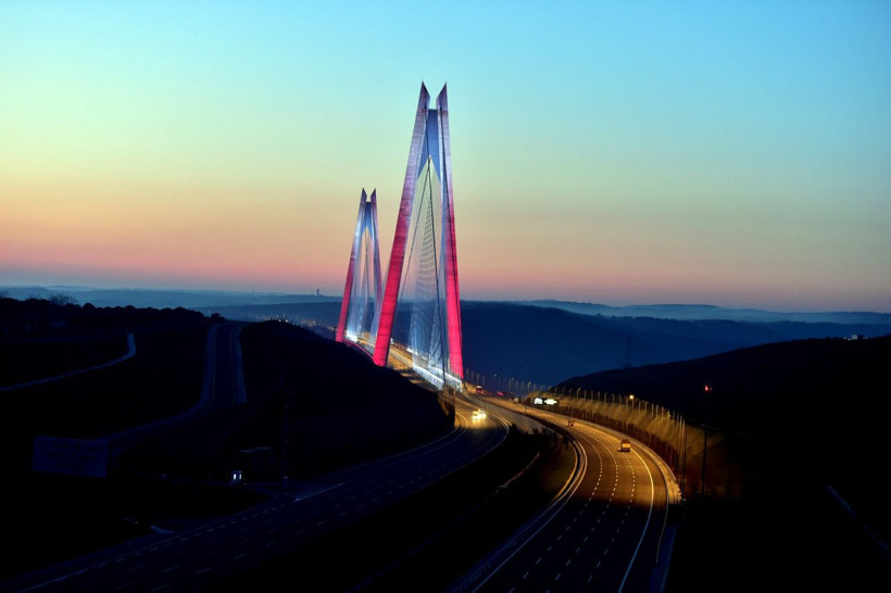 İki dev köprü birbirine bağlandı - Resim: 4