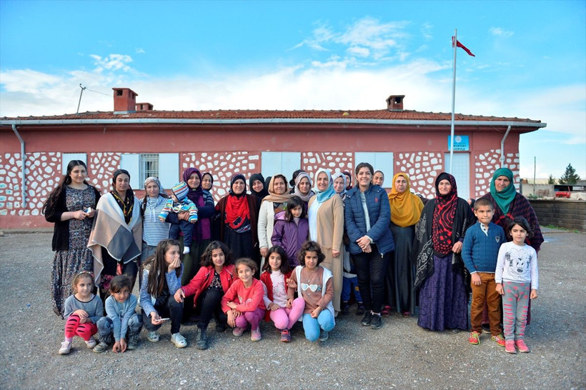 Mahallenin geliniydi! Mardin'de seçime girdi muhtar seçildi - Resim: 1