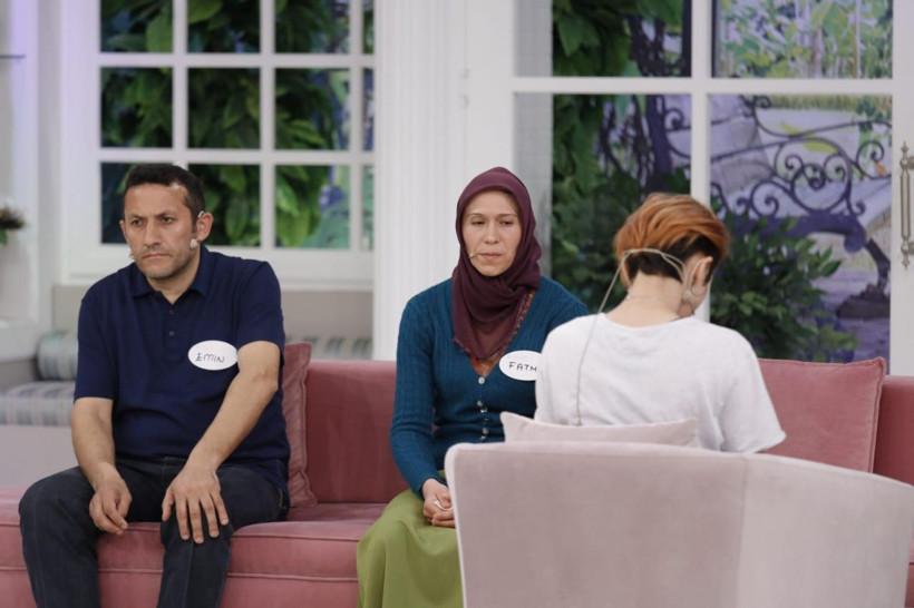 Zorla benimle birlikte oldu! Nazan Kaya itiraf etti Esra Erol yakalattı - Resim: 1