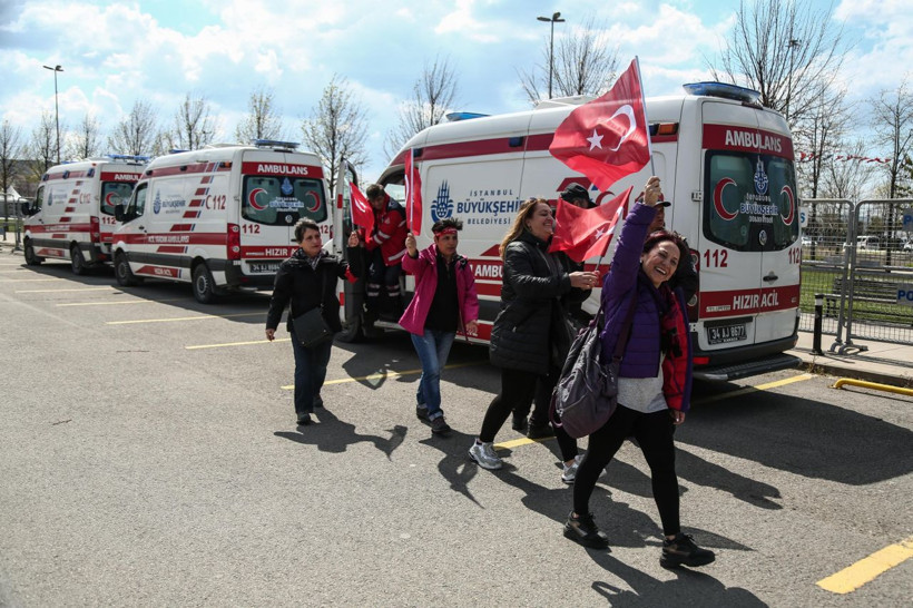 Maltepe'deki mitinge damga vuran kareler Ekrem İmamoğlu'na ilgi büyük - Resim: 4