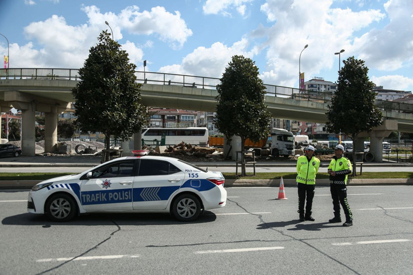 Maltepe'deki mitinge damga vuran kareler Ekrem İmamoğlu'na ilgi büyük - Resim: 1