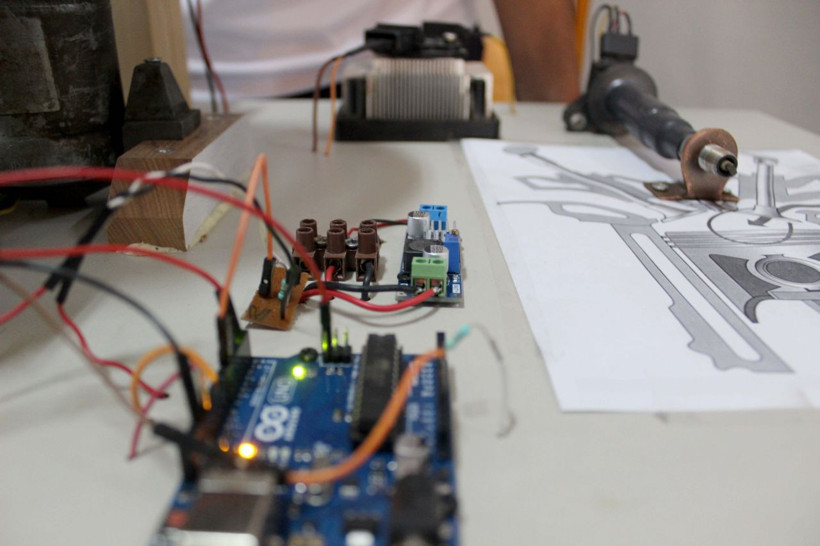 Edirne'de lise öğrencileri benzinli motor yazılımı geliştirdi - Resim: 2