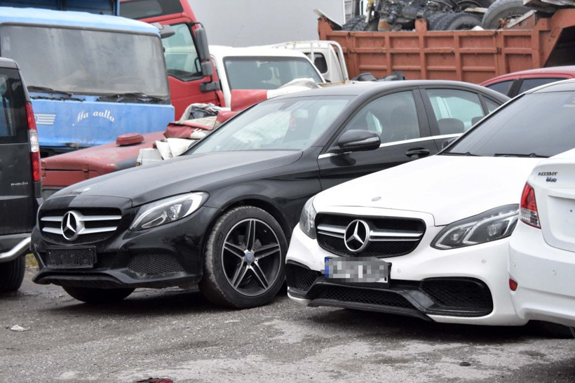 Konya'da change şebekesine operasyon 15 lüks araç ele geçirildi - Resim: 1