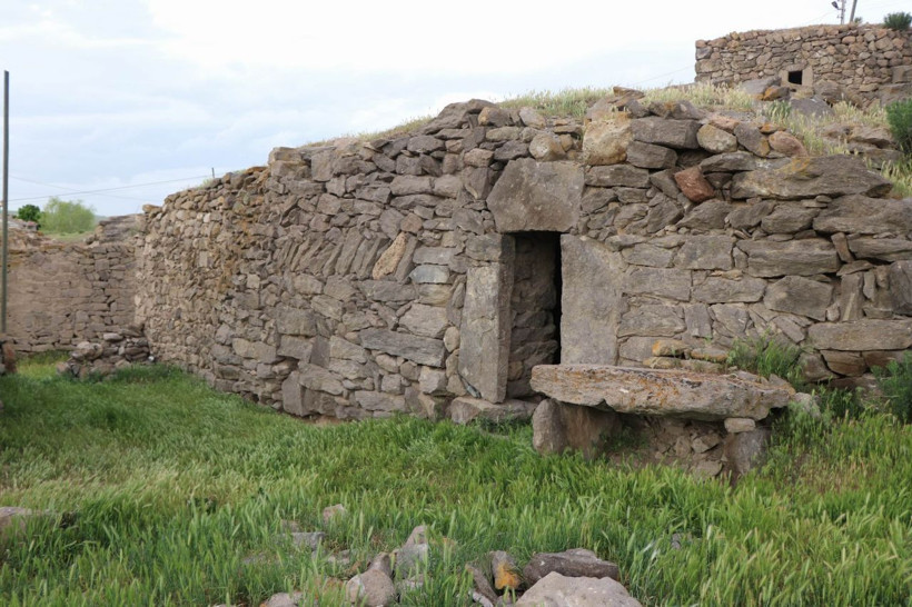Kapadokya'da ahırda hiyeroglif yazılar bulundu - Resim: 1
