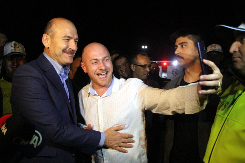 Bakan Süleyman Soylu Bolu'da trafiği hem havadan hem karadan denetledi - Resim: 4