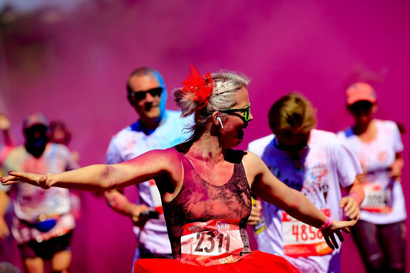 Rusya'da Color Run festivalinden rengarenk görüntüler - Resim: 1