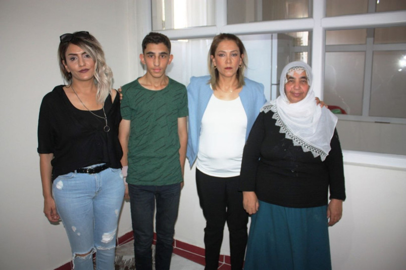 Öğrencisi sınıfta bayıldı Arzu öğretmen evine gidince gözlerine inanamadı - Resim: 1