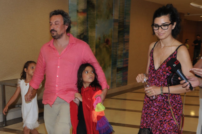 2017 Yılında boşanmışlardı! Tuba Büyüküstün ve Onur Saylak 2 yıl aradan sonra bir arada! - Resim: 3