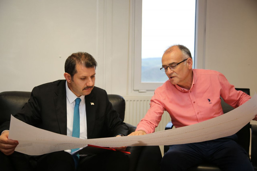 Sivas-Ankara Yüksek Hızlı Tren projesi için gece gündüz çalışıyorlar - Resim: 1