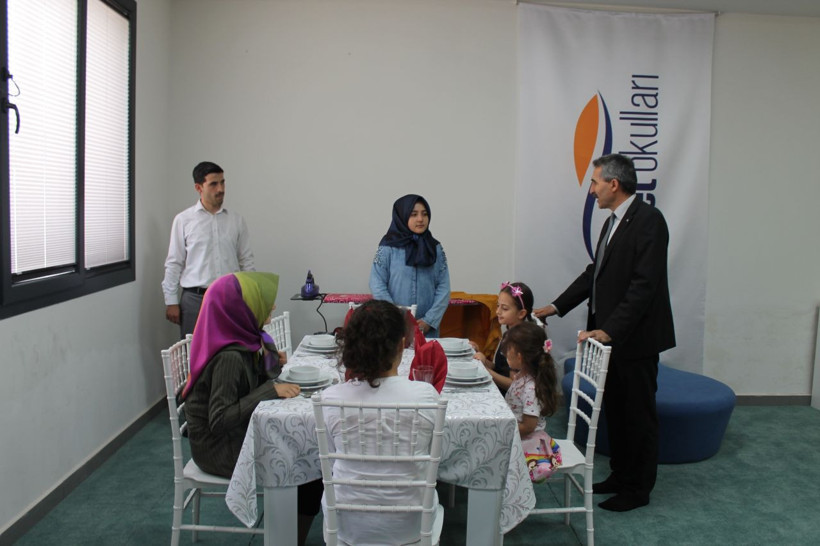 Sınavda yok! Bu okul görenleri hayrete düşürüyor! - Resim: 3