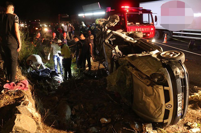 Aydın'da korkunç kaza kaza: 2 ölü 2 ağır yaralı - Resim: 1