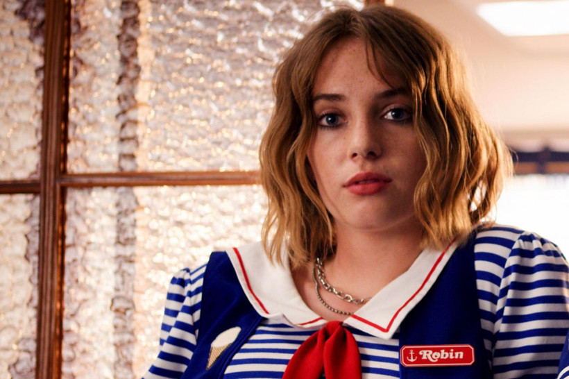 Göğüs dekoltesiyle olay oldu! Stranger Things'in yıldızı Maya Hawke'a bakın - Resim: 2