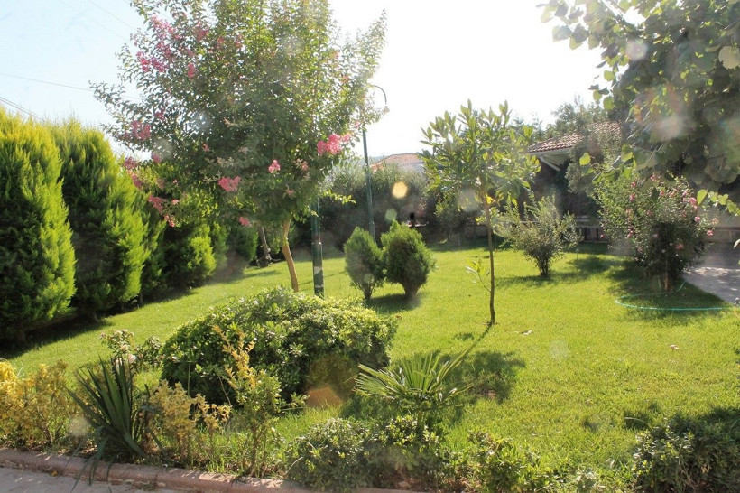 Balıkesir'de imam camiyi botanik bahçeye çevirdi takdir topladı - Resim: 4