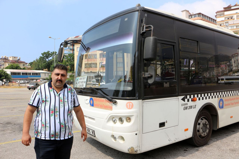 Antalya'da hamile yolcu fenalaştı şoför direksiyonu hastaneye kırdı - Resim: 1