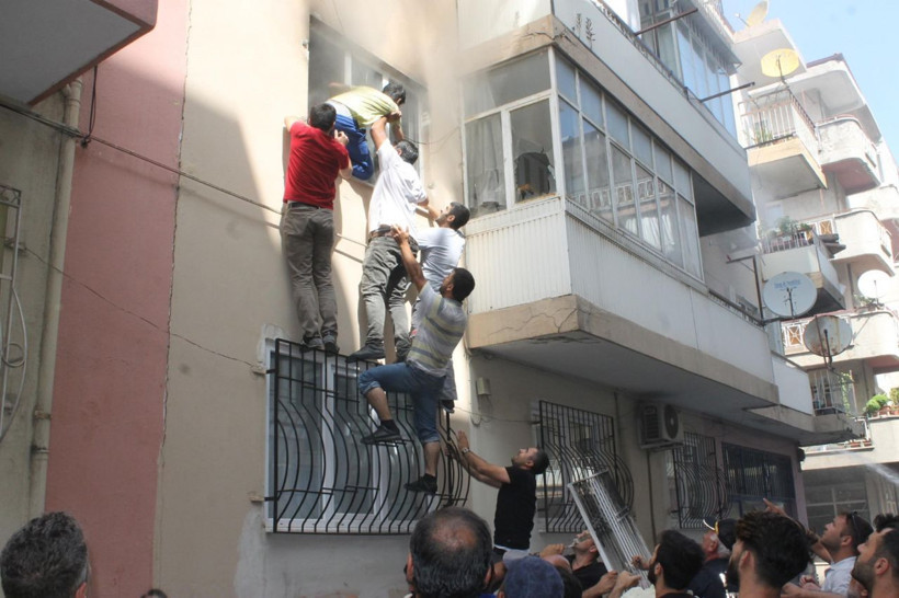 Aydın'da çıkan yangında kendisini kurtaran esnafı ziyaret etti - Resim: 1