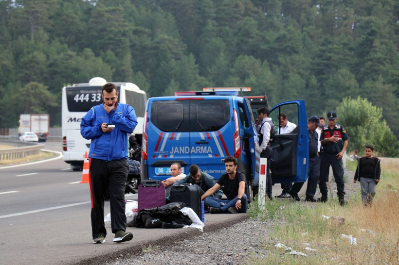 Ne oluyor bu otobüslere? TEM bir tanesi daha alev alev yandı - Resim: 4