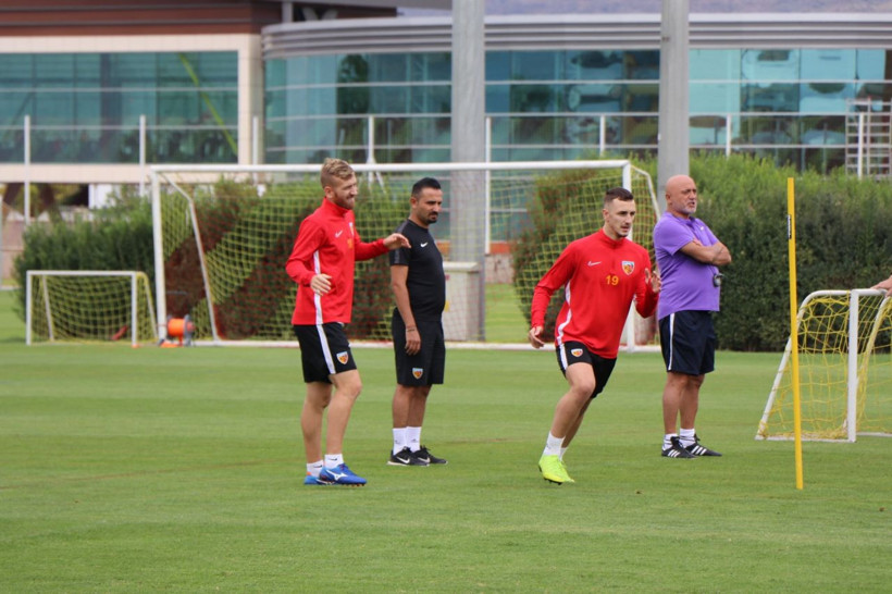 Hikmet Karaman açtı ağzını yumdu gözünü! - Resim: 4