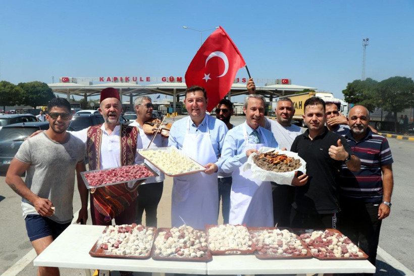 Ülkelerine dönen gurbetçiler Kapıkule Sınır Kapısı'nda neye uğradıklarını şaşırdı - Resim: 2