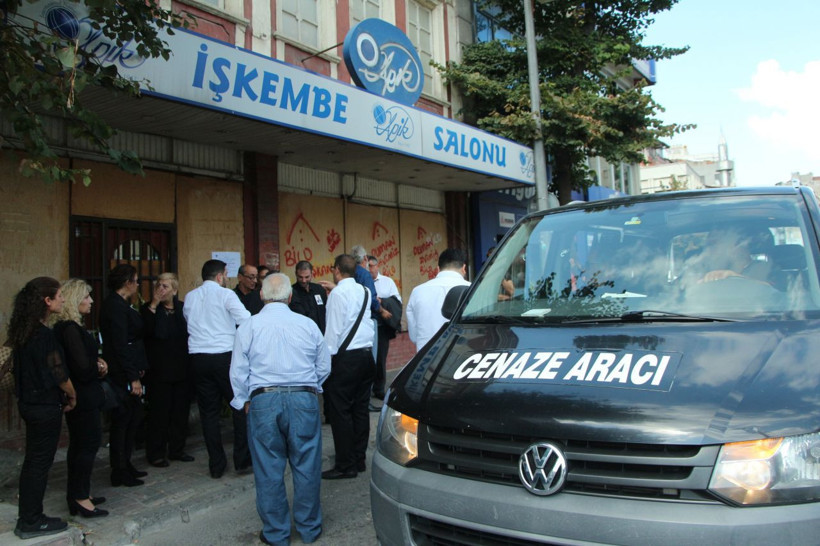 İstanbul'un en eski işkembecilerinden Apik Hayrabetyan son yolcuğuna uğurlandı - Resim: 1