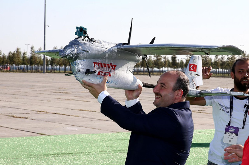 Teknofest'ten renkli görüntüler Bakan Mustafa Varank İHA uçurdu - Resim: 3