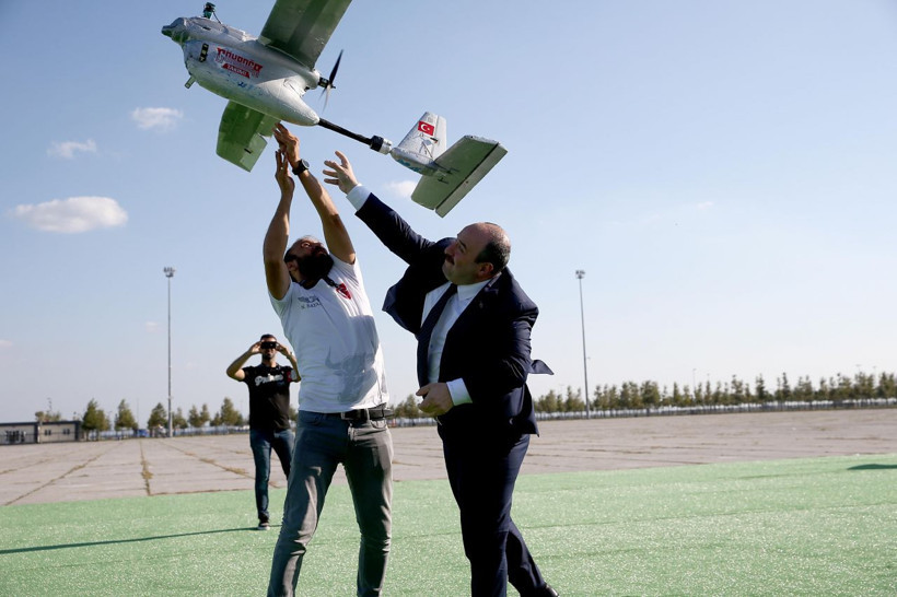 Teknofest'ten renkli görüntüler Bakan Mustafa Varank İHA uçurdu - Resim: 4