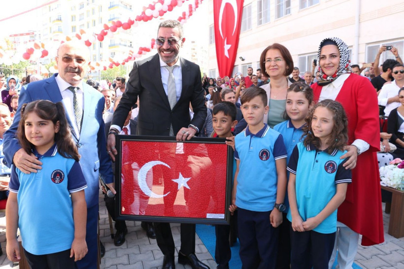 Hakan Altun'dan örnek davranış! Babasının adına bakın ne yaptırdı - Resim: 2