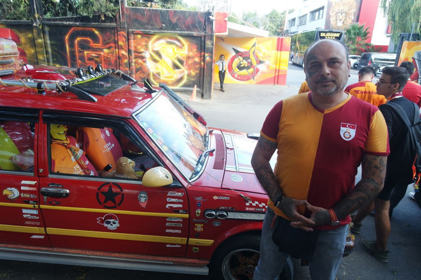 Karıncaezmez Şevki'yi ilham aldı! Aşkını otomobiline yansıttı - Resim: 1