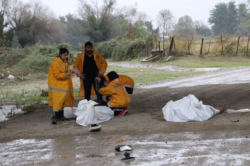 Düzce'de feci kaza... 30 metrelik viyadükten aşağı uçtu: 2 ölü, 2 yaralı - Resim: 2