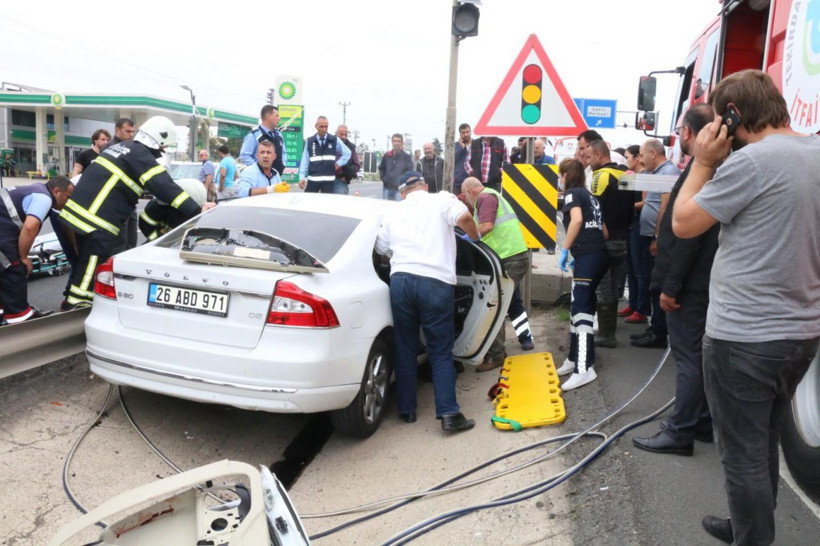 Tekirdağ'da feci kaza! Beton sete çarptı baba öldü oğlu yaralı - Resim: 3