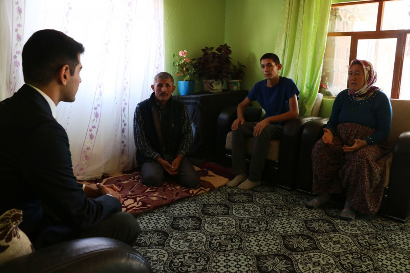 Arkadaşlarının hayatını söndürdüler! Kompresör ile makatına hava bastılar - Resim: 4