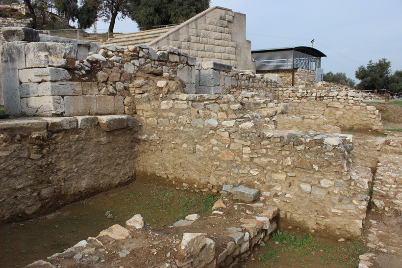İzmir'de yer alan M.Ö 3 bin yıllık antik kentte ortaya çıkanlar şaşkına çevirdi - Resim: 2