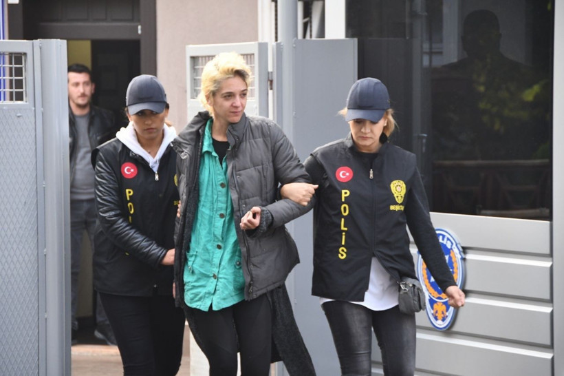 Başörtülü kadına saldıran kadının ifadesi çıldırttı! Kafam bozuktu 2 tokat attım - Resim: 4