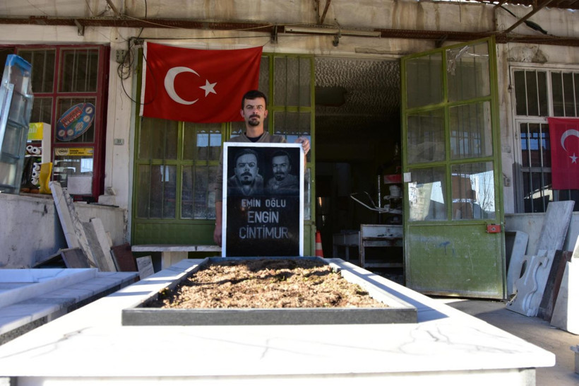 Rüyasında öldüğünü görünce etkilenip kendi mezarını yaptı - Resim: 4