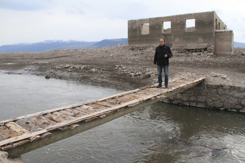 Suşehri'nde baraj suları çekildi ortaya çıktı Fatih Sultan Mehmet yaptırmış - Resim: 1