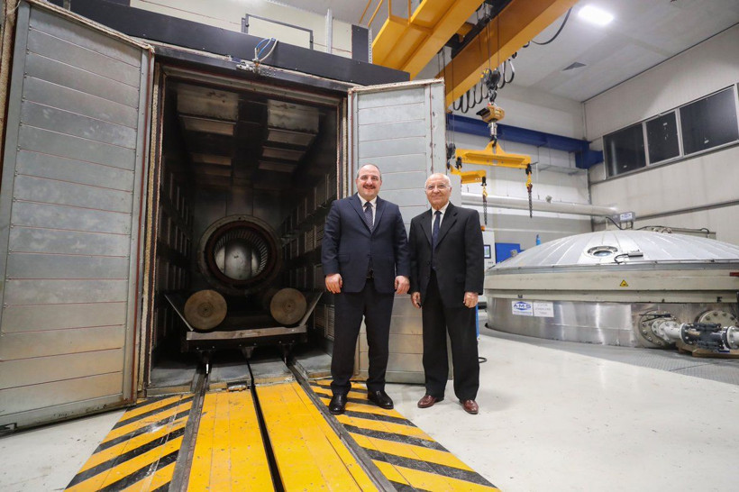 Bakan Mustafa Varank yerli ve milli markamız GAMAK’ı ziyaret etti - Resim: 1