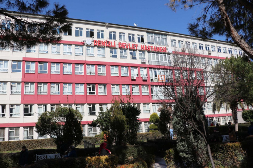 Denizli'de başhekim ve birim müdürü darp iddiasıyla birbirlerinden şikayetçi oldu - Resim: 1