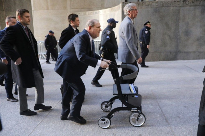 ABD'li yapımcı Harvey Weinstein tecavüzden suçlu bulundu fenalaştı - Resim: 4