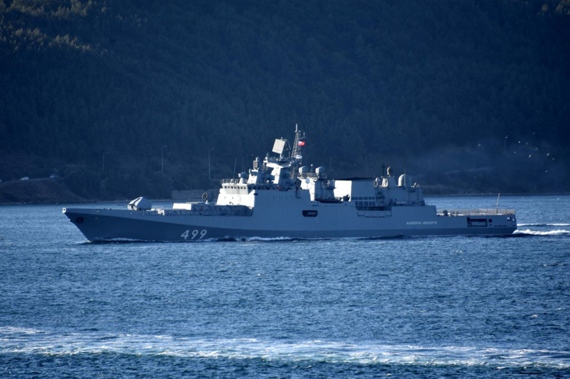 Rus savaş gemileri peş peşe Çanakkale Boğazı'ndan geçti - Resim: 1