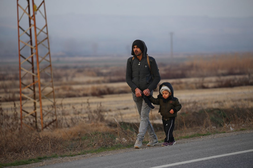 Suriyeliler tası tarağı topladı Avrupa'ya gidiyor! Sınırdan bomba görüntüler - Resim: 3