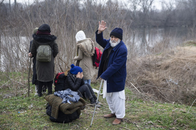 Suriyeliler tası tarağı topladı Avrupa'ya gidiyor! Sınırdan bomba görüntüler - Resim: 2
